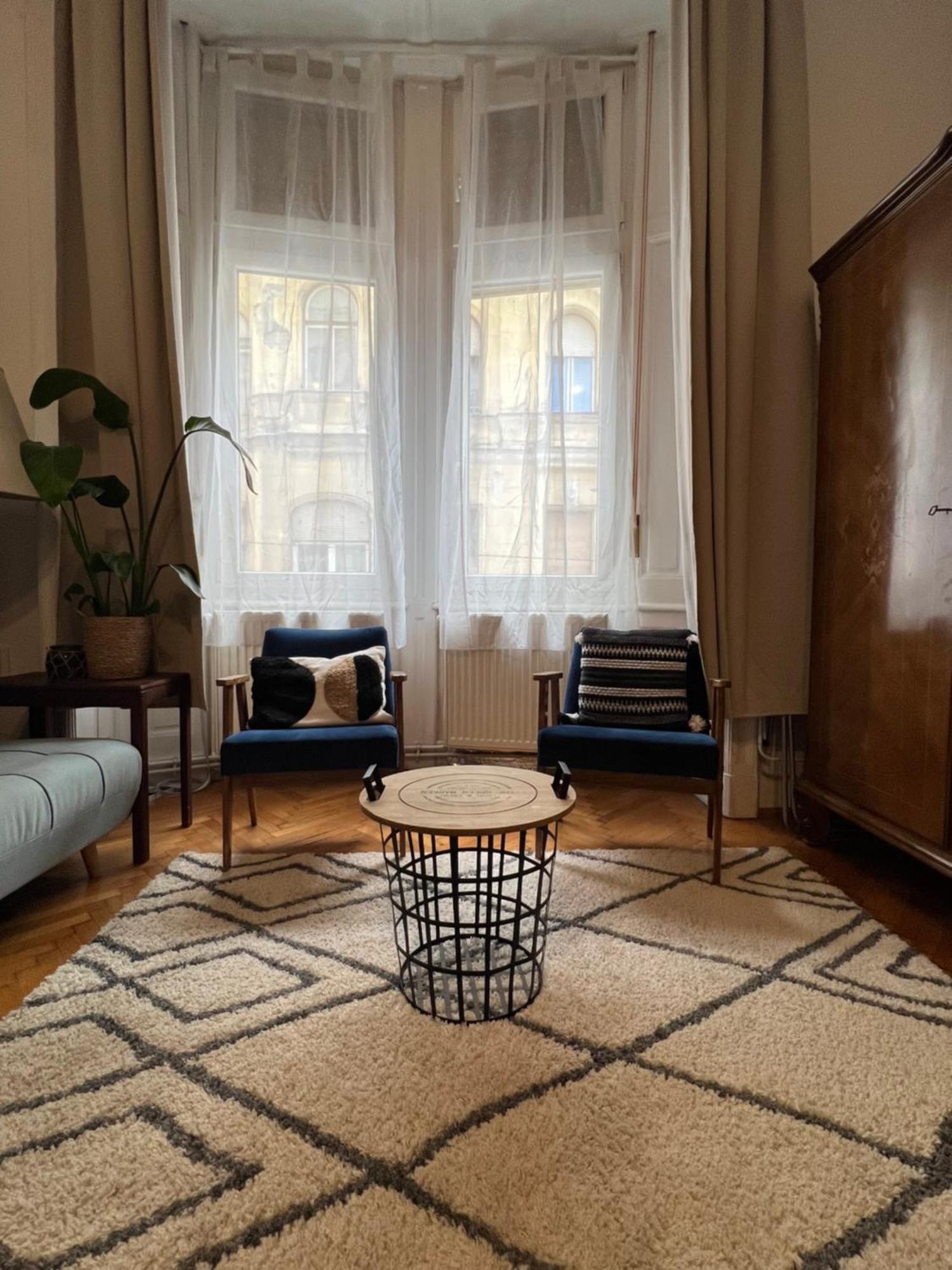 Rustic Apartment In Downtown Of Будапеща Екстериор снимка