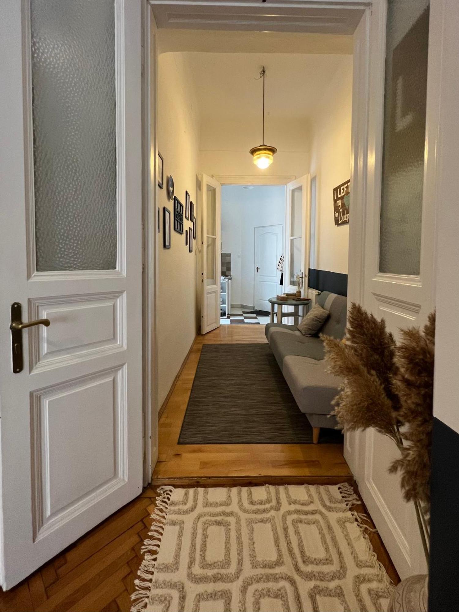 Rustic Apartment In Downtown Of Будапеща Екстериор снимка